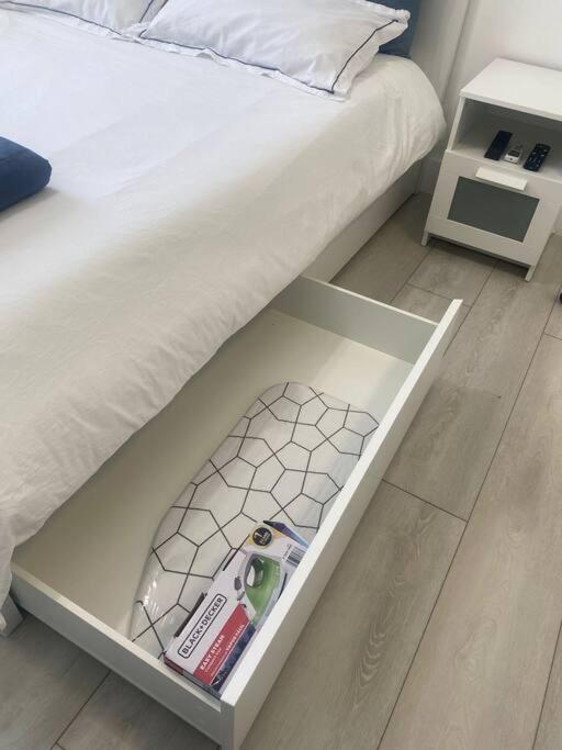 Excellent Location Brickell Apartment *