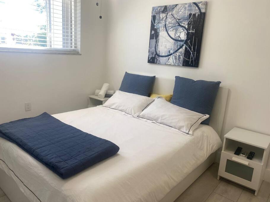 Excellent Location Brickell Apartment Miami